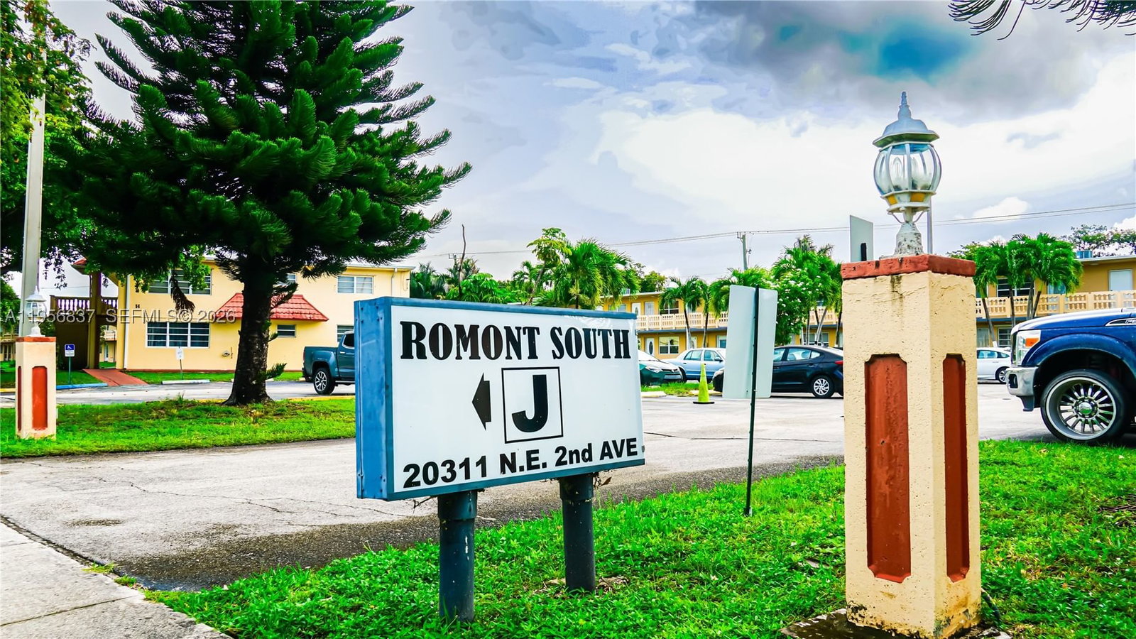 Real estate property located at 20311 2nd Ave #27, Miami-dade, Ro-mont South Condo J, Miami, FL