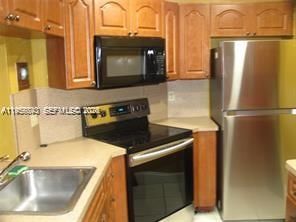 Real estate property located at 900 209th Ter #104-31, Miami-dade, Monterey Condo Three, Miami, FL