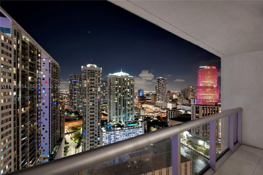 Real estate property located at 485 Brickell Ave #3208, Miami-dade, Icon Brickell Condo No 3, Miami, FL