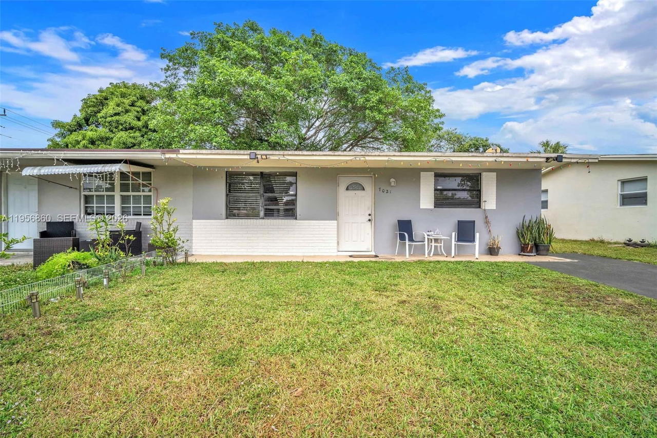 Real estate property located at 7021 19th Pl, Broward, Springbank Park, North Lauderdale, FL
