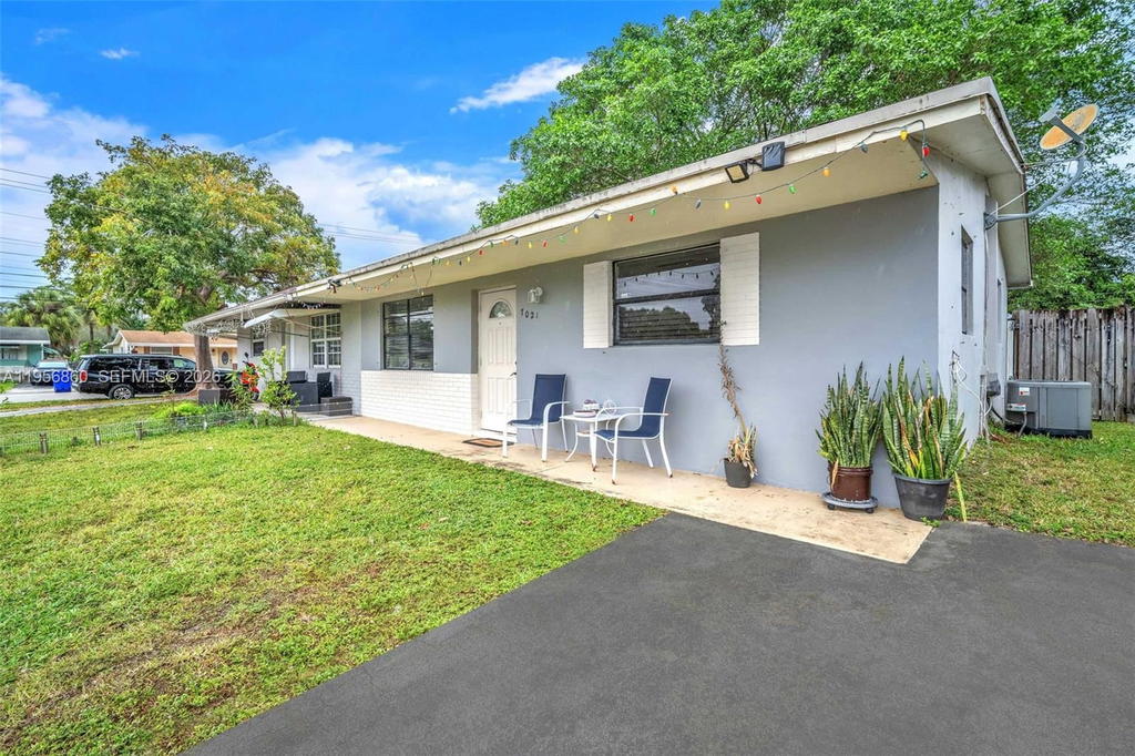 Real estate property located at 7021 19th Pl, Broward, Springbank Park, North Lauderdale, FL