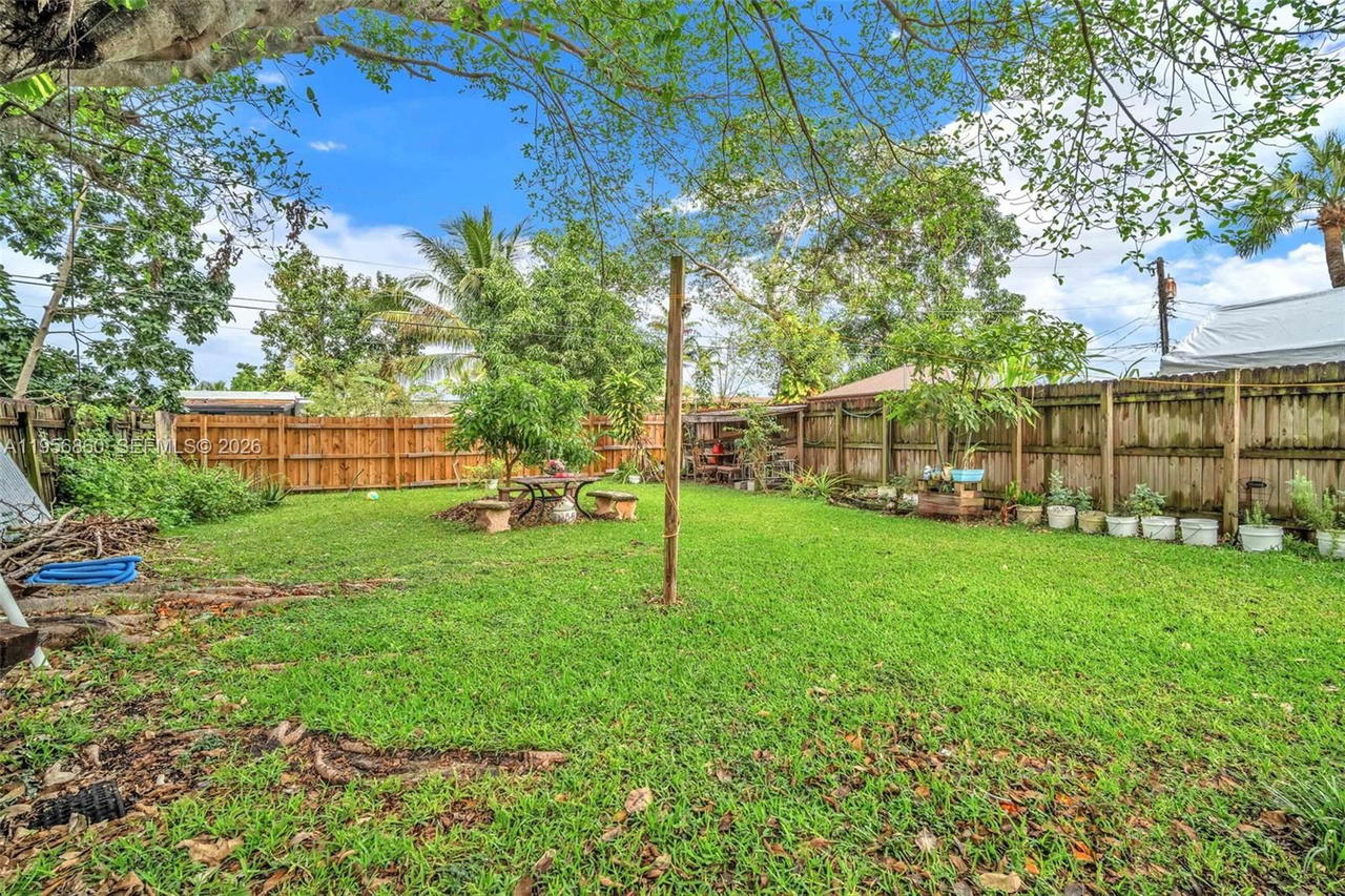 Real estate property located at 7021 19th Pl, Broward, Springbank Park, North Lauderdale, FL