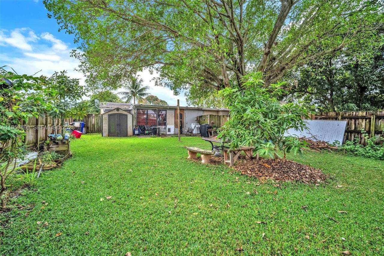 Real estate property located at 7021 19th Pl, Broward, Springbank Park, North Lauderdale, FL