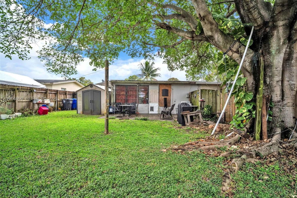 Real estate property located at 7021 19th Pl, Broward, Springbank Park, North Lauderdale, FL