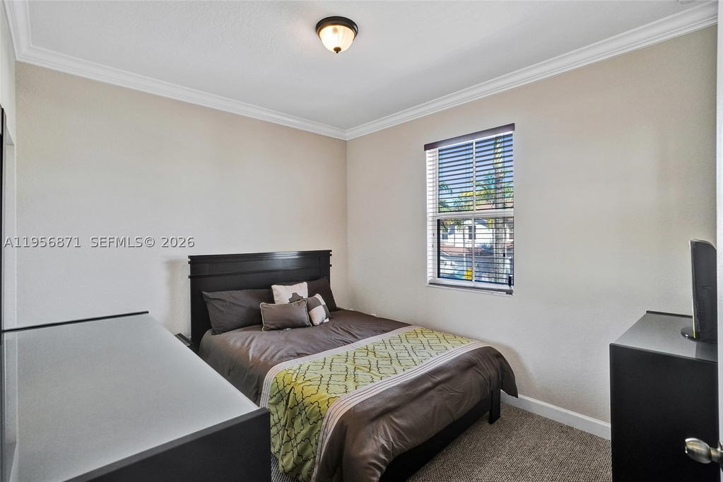 Real estate property located at 1042 207th Ter, Miami-dade, Ives Dairy Townhomes, Miami, FL