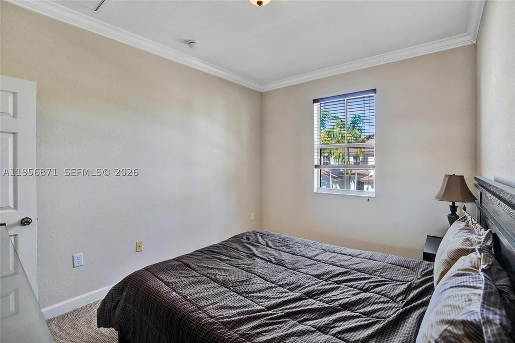 Real estate property located at 1042 207th Ter, Miami-dade, Ives Dairy Townhomes, Miami, FL