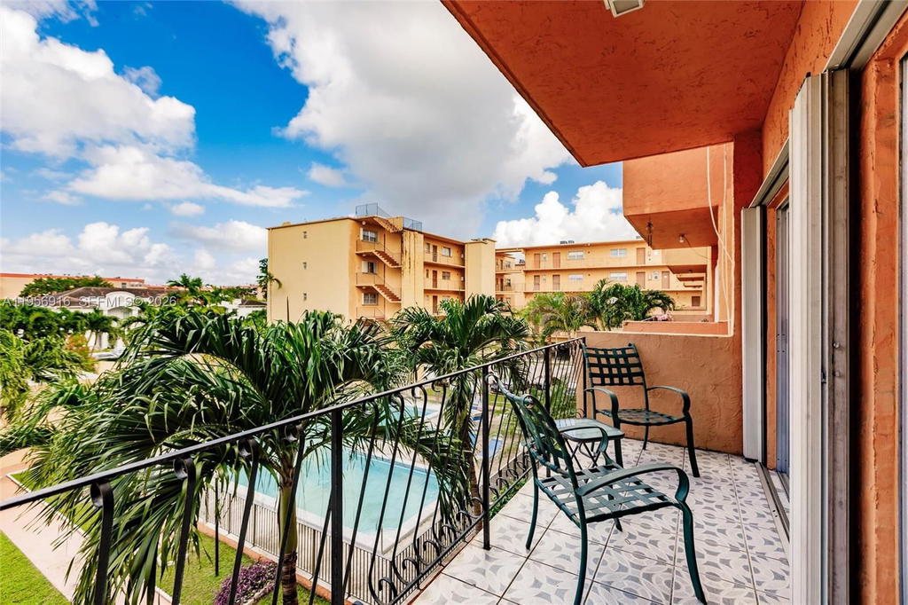 Real estate property located at 1900 54th St #213, Miami-dade, Westland Eden Condo Ii, Hialeah, FL