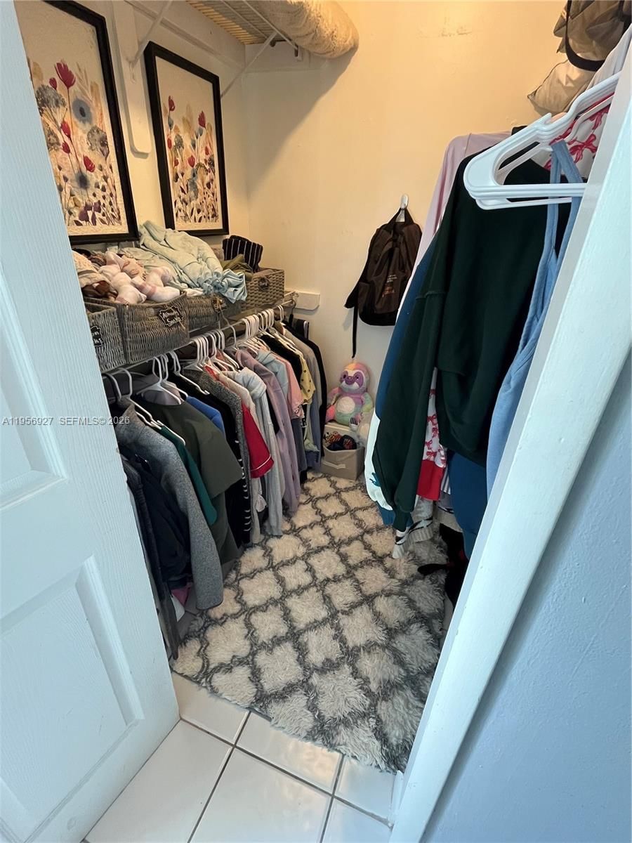 Real estate property located at 10211 Fontainebleau Blvd #102, Miami-dade, Indian Lk Village Phase 1, Miami, FL
