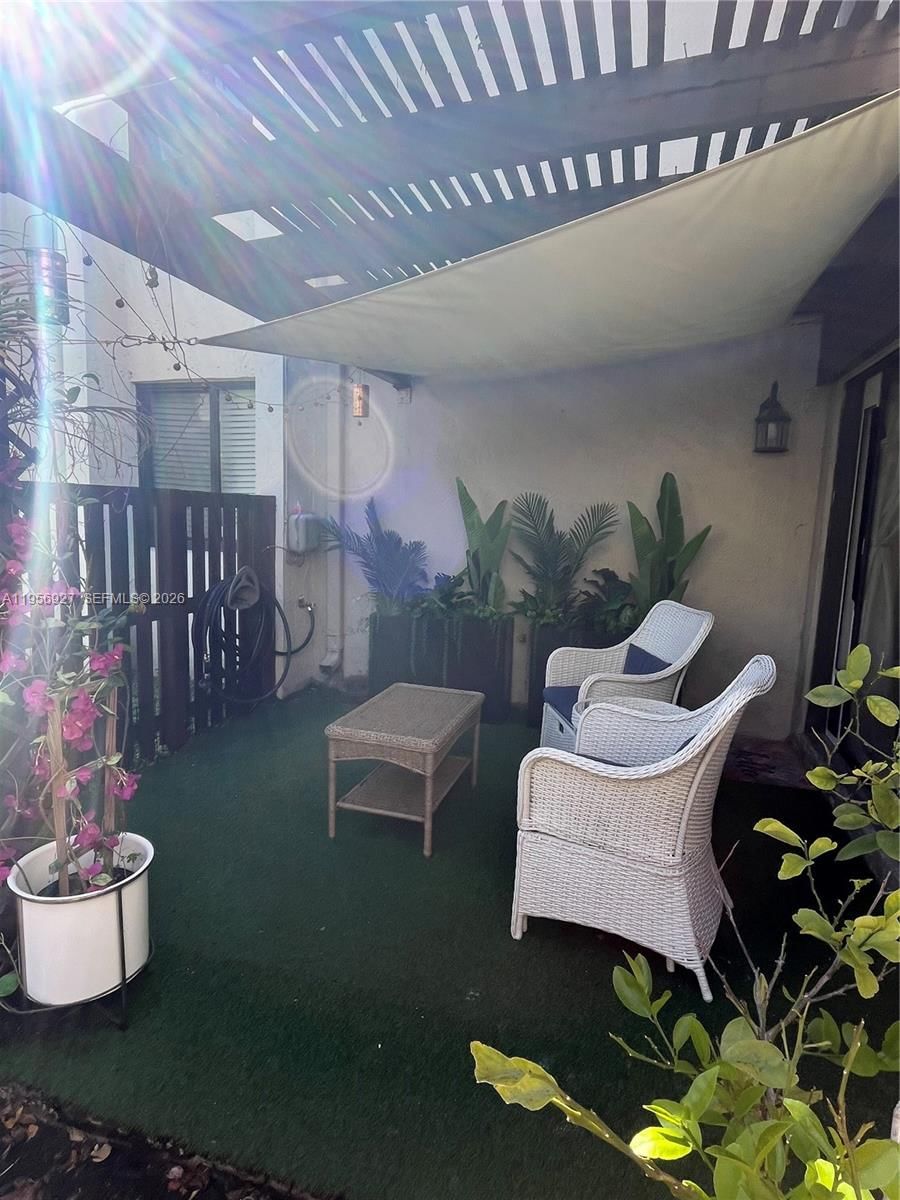 Real estate property located at 10211 Fontainebleau Blvd #102, Miami-dade, Indian Lk Village Phase 1, Miami, FL