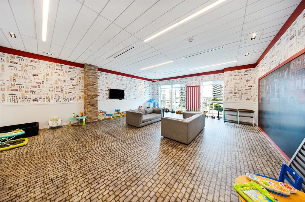 Real estate property located at 1080 Brickell Ave #2708, Miami-dade, The Bond (1080 Brickell), Miami, FL