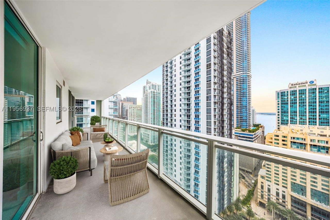 Real estate property located at 1080 Brickell Ave #2708, Miami-dade, The Bond (1080 Brickell), Miami, FL