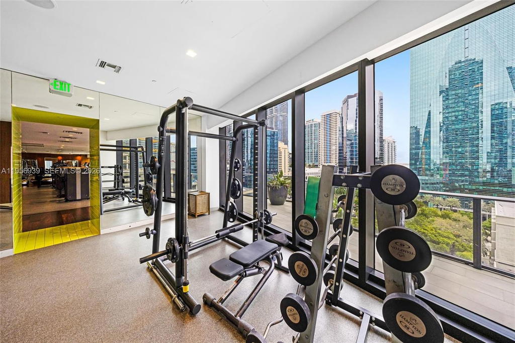Real estate property located at 1300 Miami Ave #4704, Miami-dade, 1300 S Miami Avenue Condo, Miami, FL