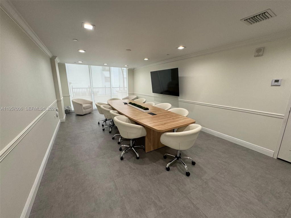 Real estate property located at 4100 Salzedo St #505, Miami-dade, One Village Place Condo, Coral Gables, FL