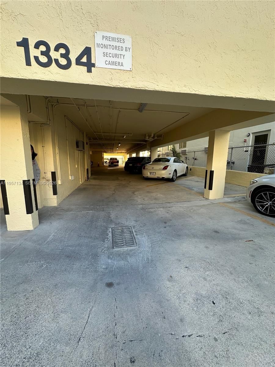 Real estate property located at 1334 Collins Ave #204, Miami-dade, Collins Plaza Condo, Miami Beach, FL