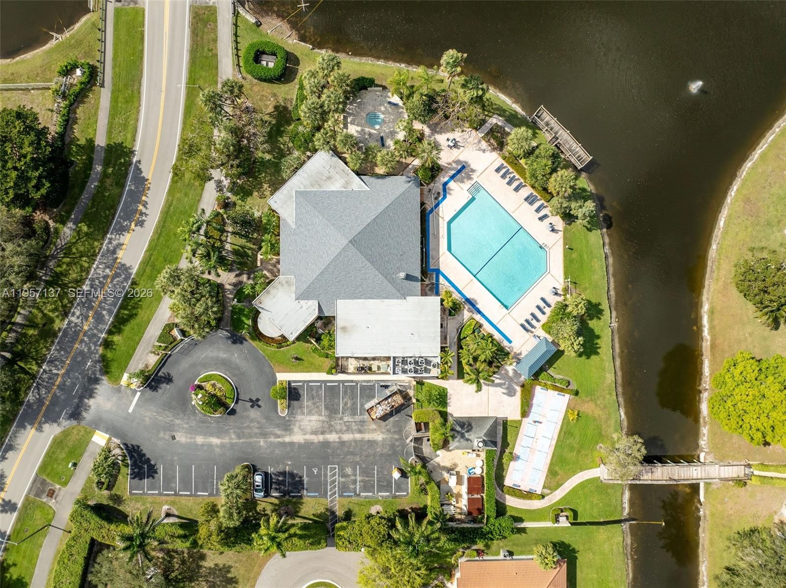 Real estate property located at 10988 Lake Front Pl, Palm Beach, Waterberry Sec 2, Boca Raton, FL