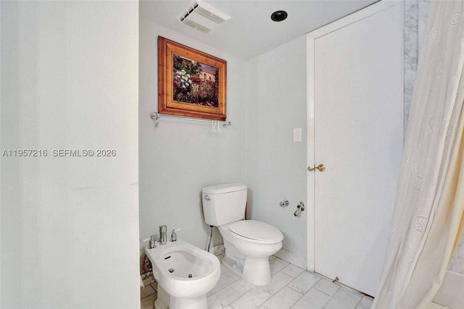 Real estate property located at 1000 Quayside Ter #1402, Miami-dade, Towers Of Quayside Condo, Miami, FL
