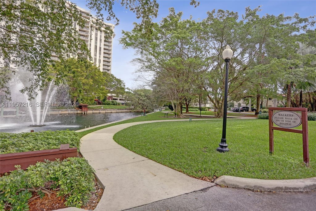 Real estate property located at 1000 Quayside Ter #1402, Miami-dade, Towers Of Quayside Condo, Miami, FL
