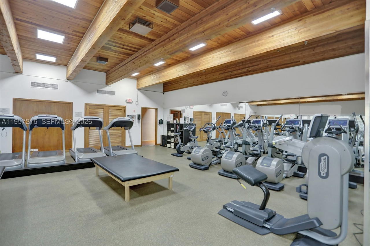 Real estate property located at 1000 Quayside Ter #1402, Miami-dade, Towers Of Quayside Condo, Miami, FL