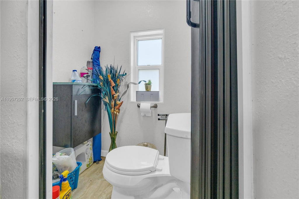 Real estate property located at 905 Atlantic Ave, Miami-dade, Opa Locka Pl No 3, Opa Locka, FL