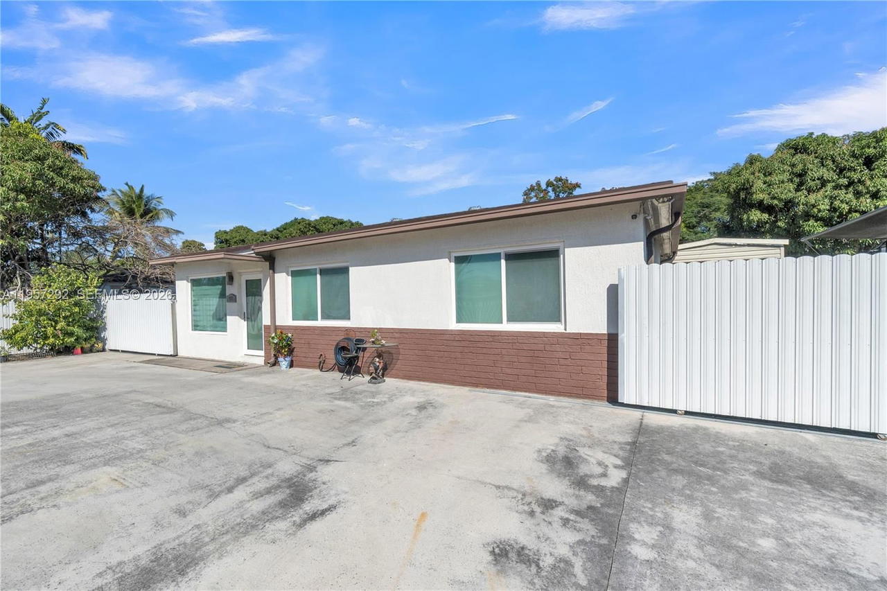 Real estate property located at 905 Atlantic Ave, Miami-dade, Opa Locka Pl No 3, Opa Locka, FL