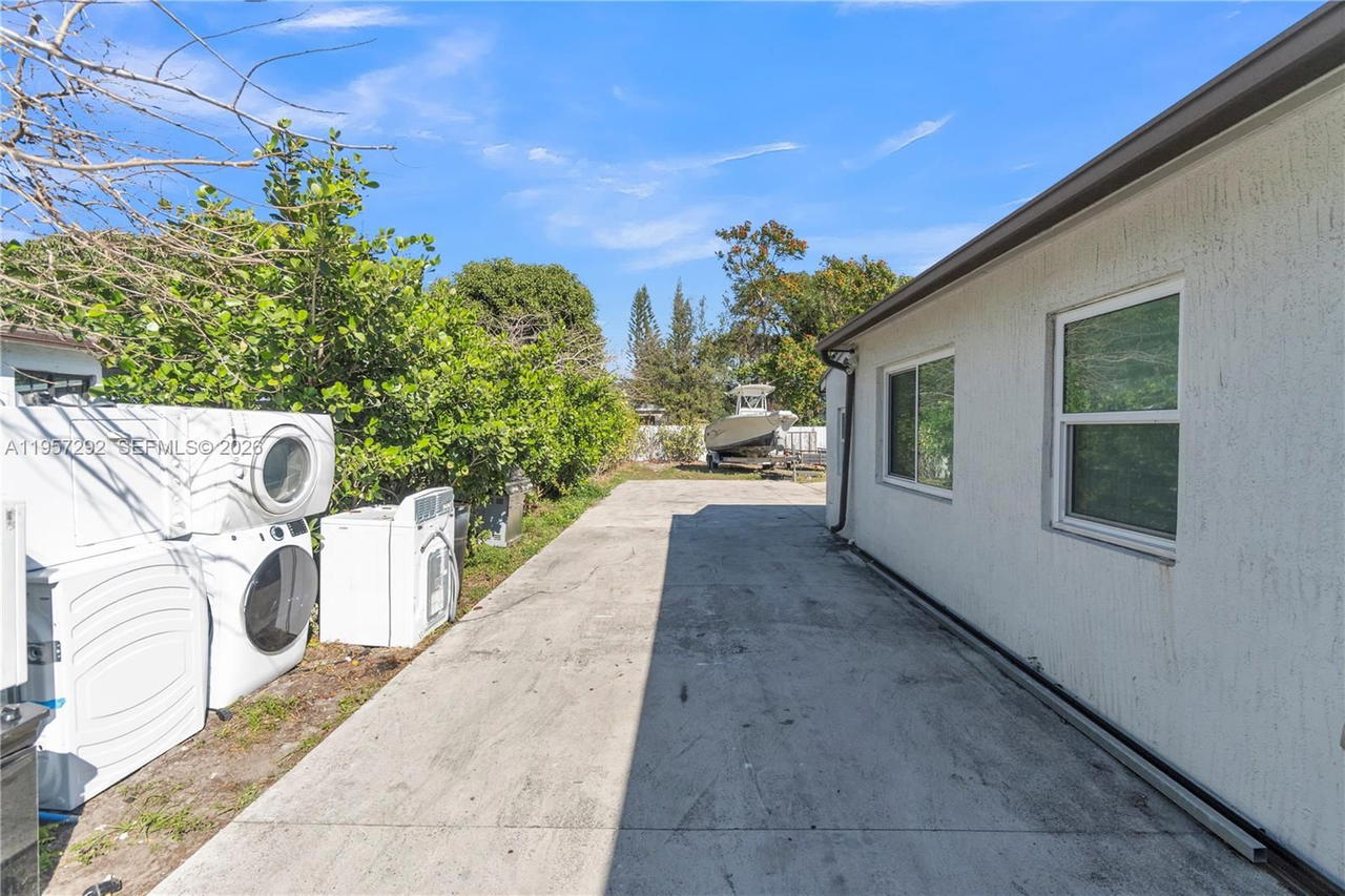 Real estate property located at 905 Atlantic Ave, Miami-dade, Opa Locka Pl No 3, Opa Locka, FL