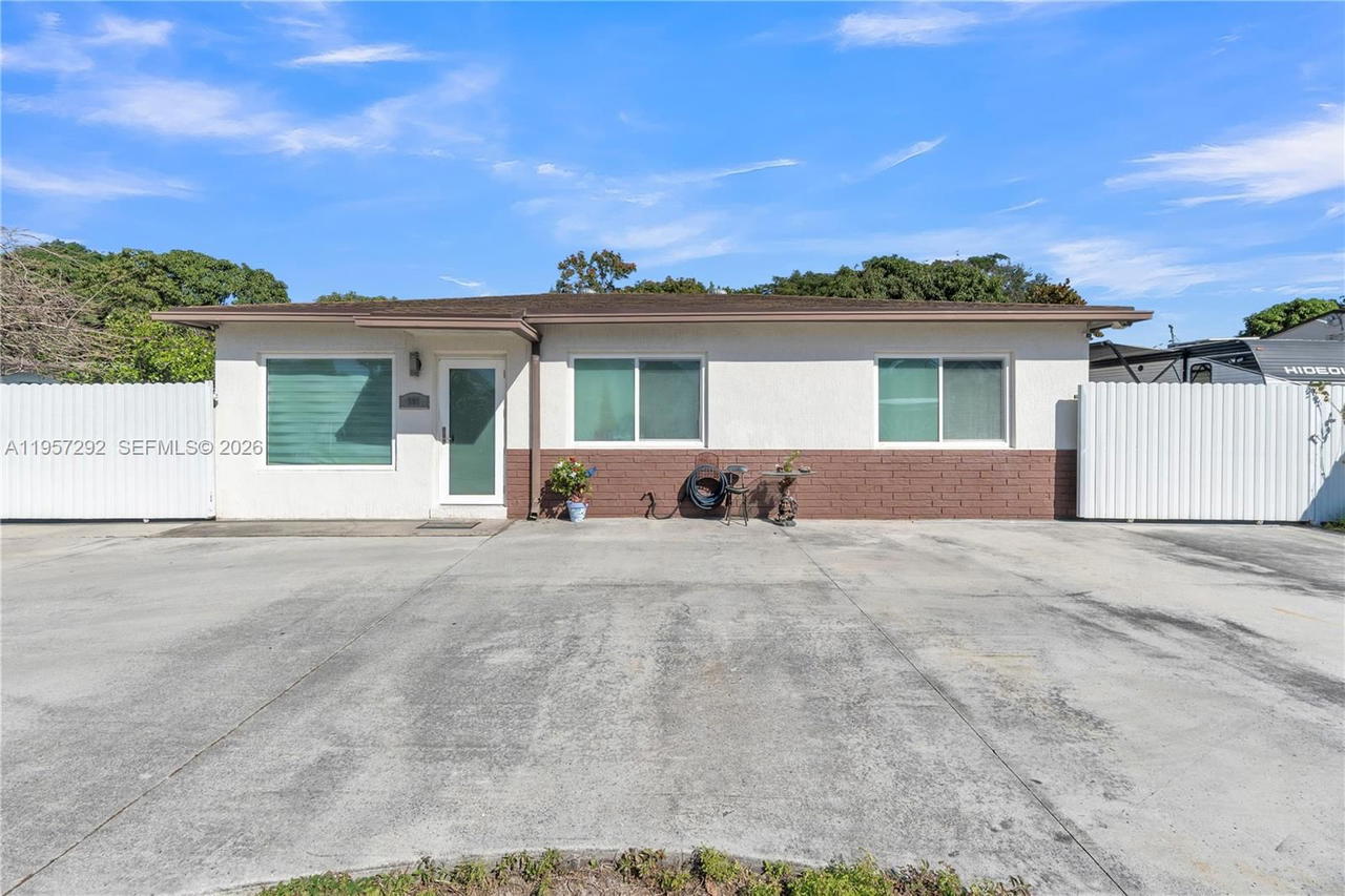 Real estate property located at 905 Atlantic Ave, Miami-dade, Opa Locka Pl No 3, Opa Locka, FL