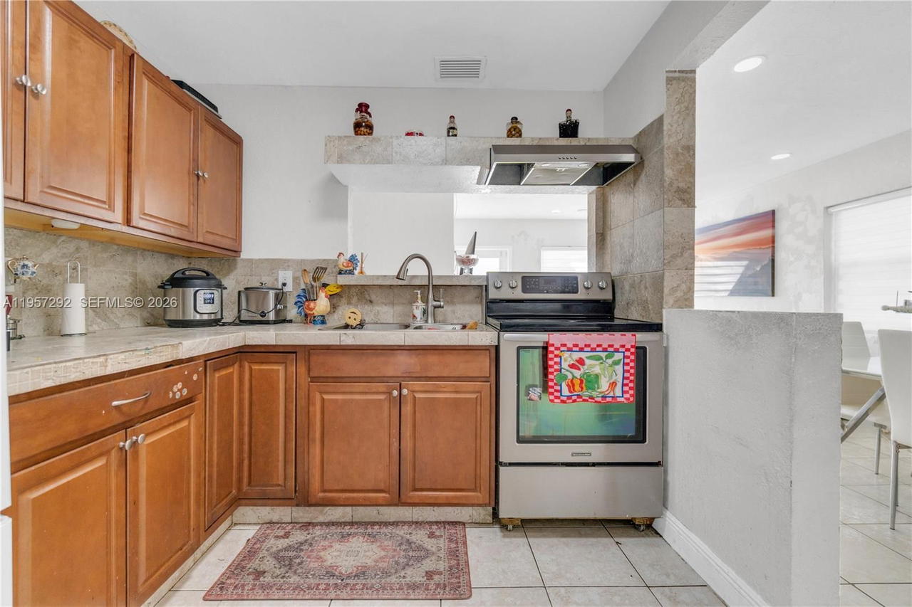 Real estate property located at 905 Atlantic Ave, Miami-dade, Opa Locka Pl No 3, Opa Locka, FL