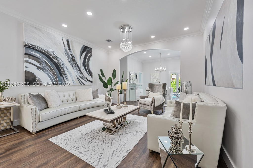 Real estate property located at 14200 160th Ct, Miami-dade, Fantasy Reef, Miami, FL