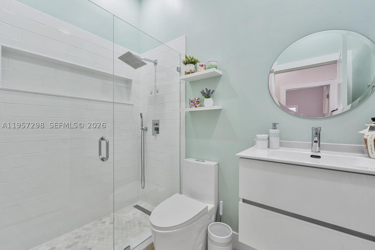 Real estate property located at 14200 160th Ct, Miami-dade, Fantasy Reef, Miami, FL