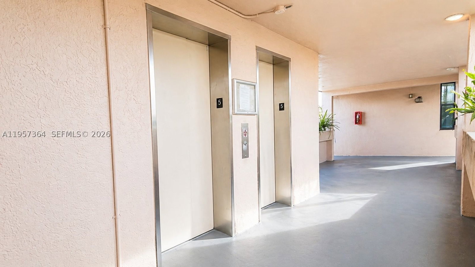 Real estate property located at 6800 Cypress Rd #501, Broward, Royal Palm At Plantation, Plantation, FL