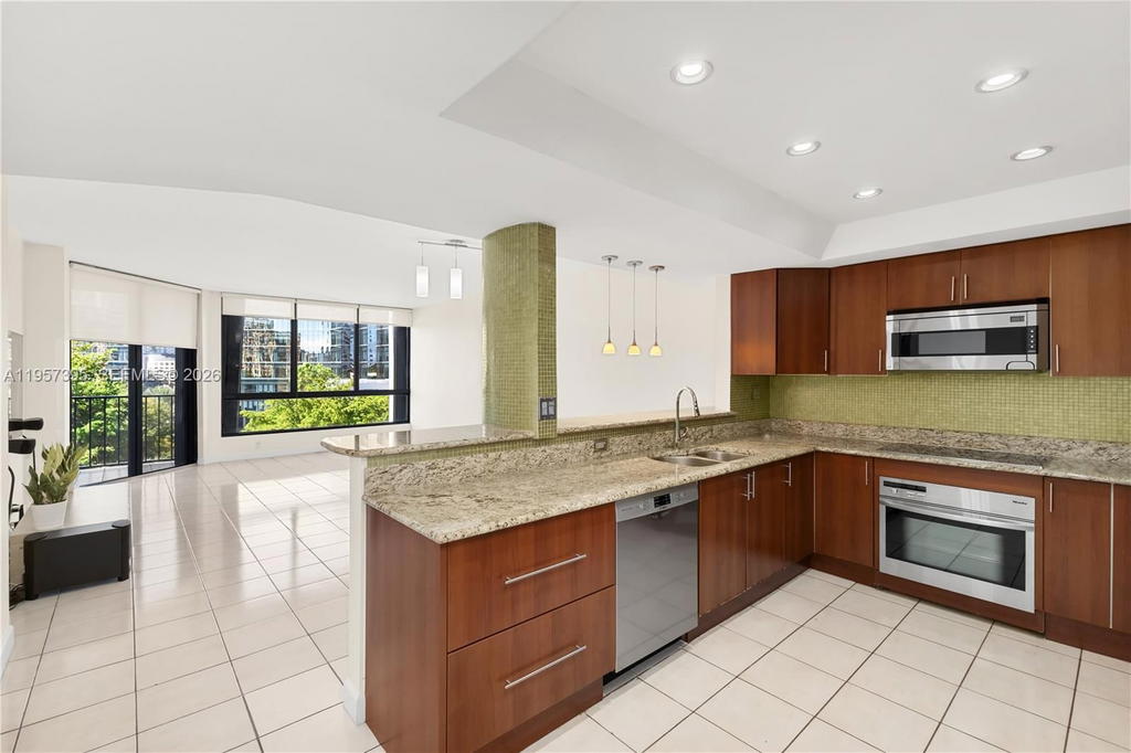 Real estate property located at 520 Brickell Key Dr A619, Miami-dade, Brickell Key One Condo, Miami, FL