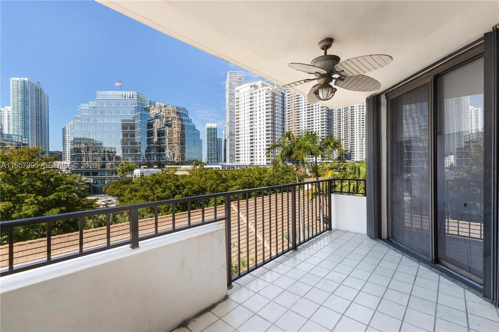 Real estate property located at 520 Brickell Key Dr A619, Miami-dade, Brickell Key One Condo, Miami, FL