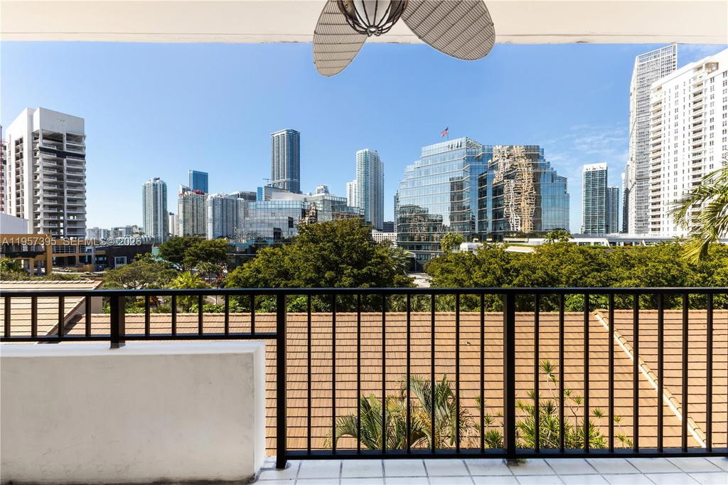 Real estate property located at 520 Brickell Key Dr A619, Miami-dade, Brickell Key One Condo, Miami, FL