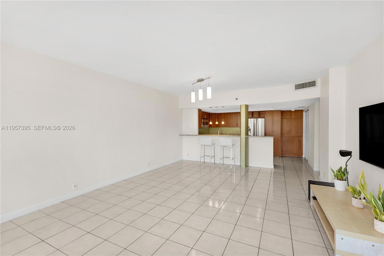 Real estate property located at 520 Brickell Key Dr A619, Miami-dade, Brickell Key One Condo, Miami, FL