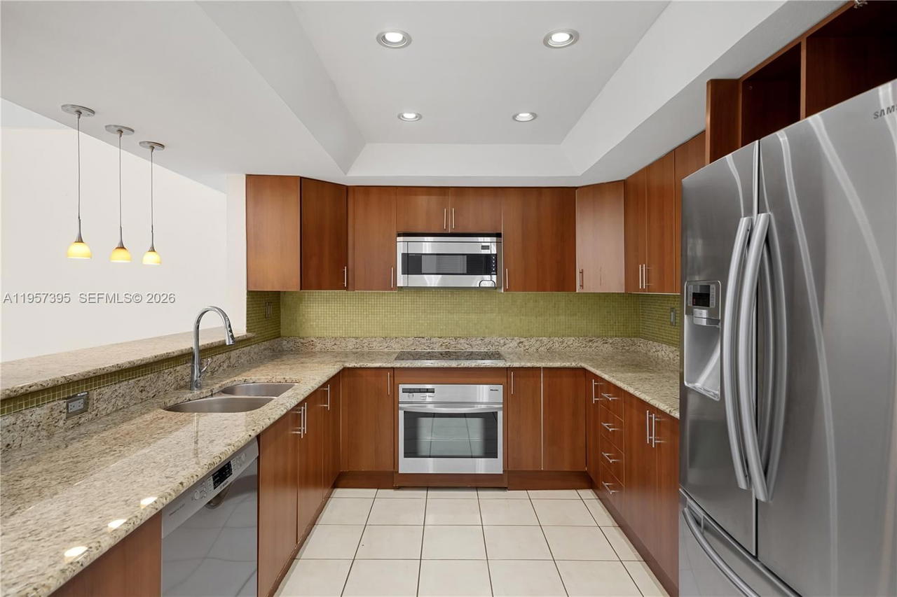 Real estate property located at 520 Brickell Key Dr A619, Miami-dade, Brickell Key One Condo, Miami, FL