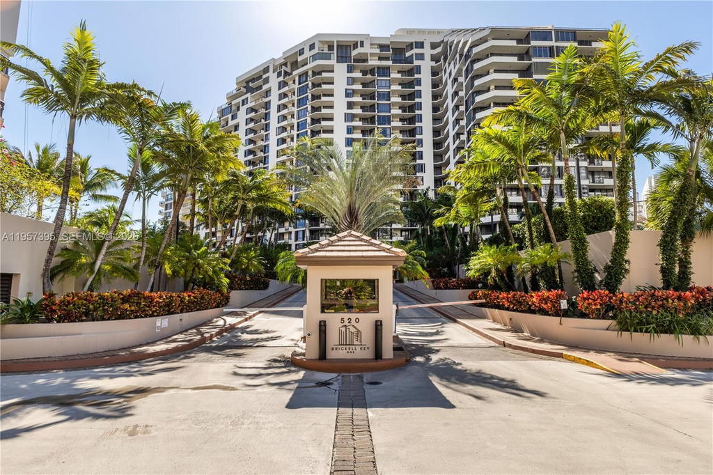 Real estate property located at 520 Brickell Key Dr A619, Miami-dade, Brickell Key One Condo, Miami, FL