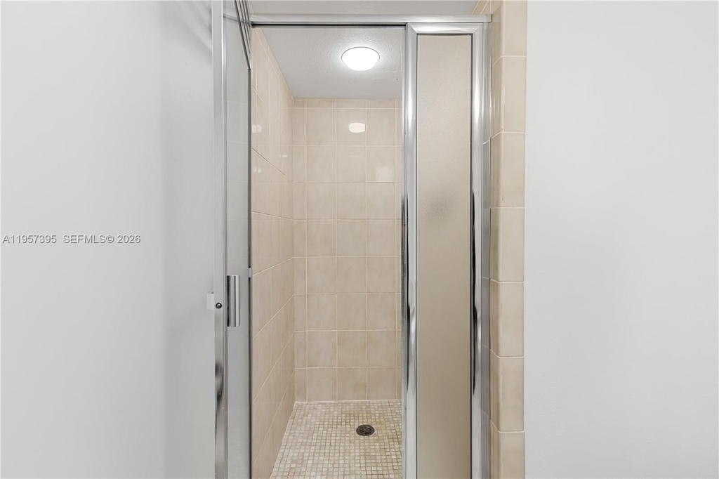 Real estate property located at 520 Brickell Key Dr A619, Miami-dade, Brickell Key One Condo, Miami, FL