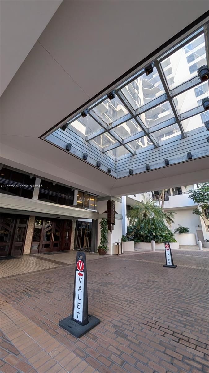 Real estate property located at 520 Brickell Key Dr A619, Miami-dade, Brickell Key One Condo, Miami, FL
