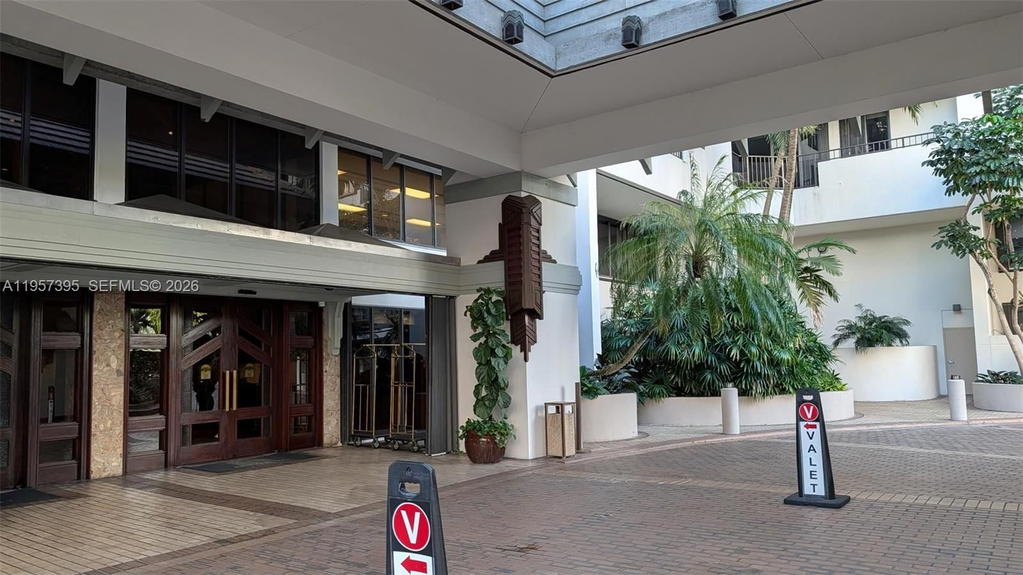 Real estate property located at 520 Brickell Key Dr A619, Miami-dade, Brickell Key One Condo, Miami, FL
