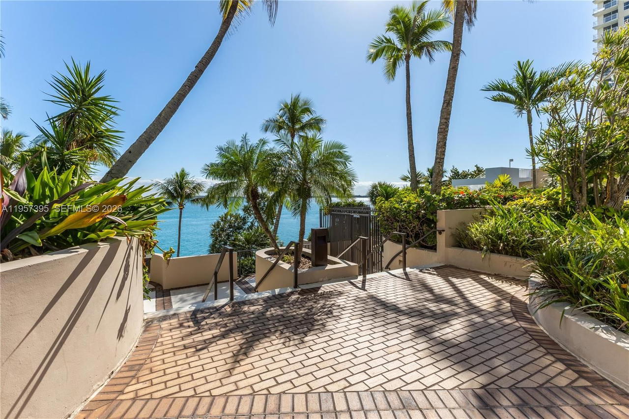 Real estate property located at 520 Brickell Key Dr A619, Miami-dade, Brickell Key One Condo, Miami, FL