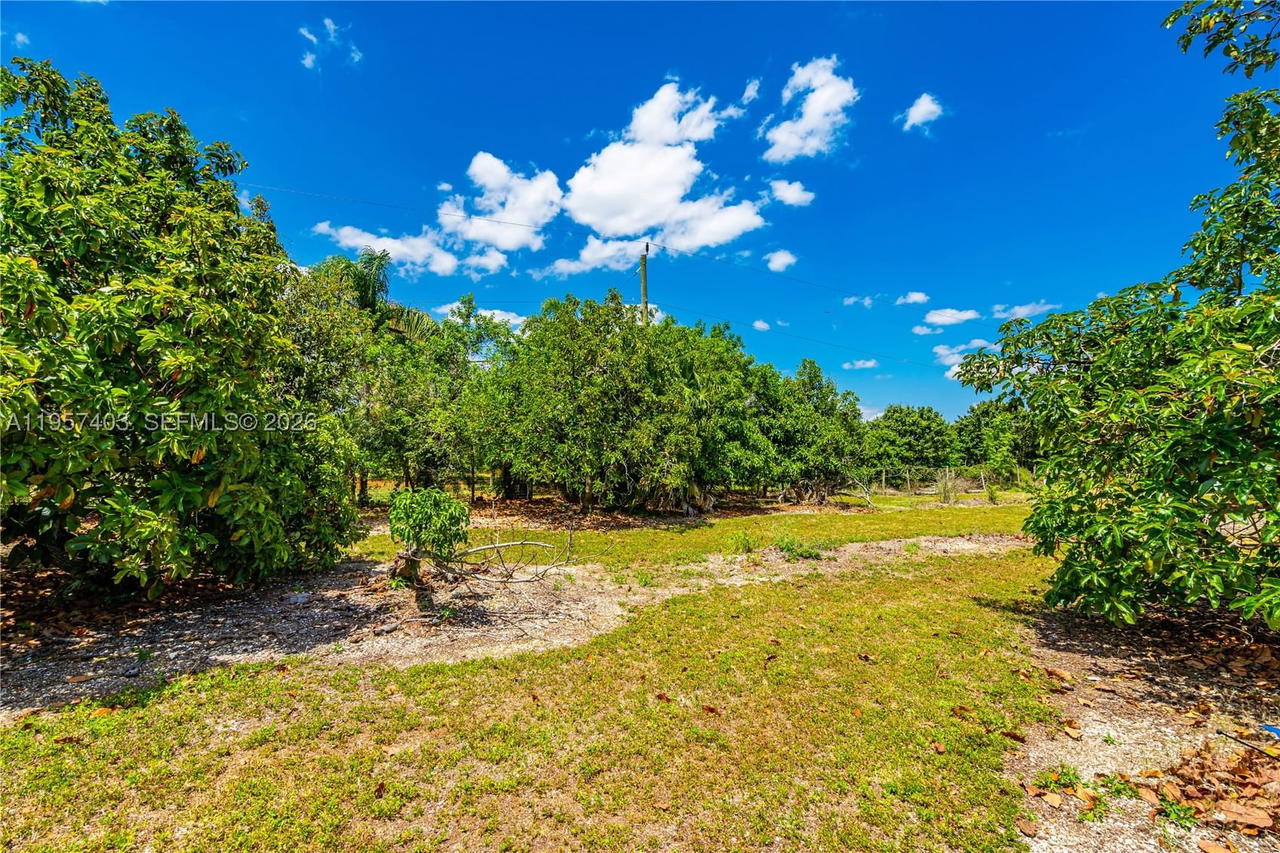 Real estate property located at 254XX sw 217ave, Miami-dade, Homestead, FL