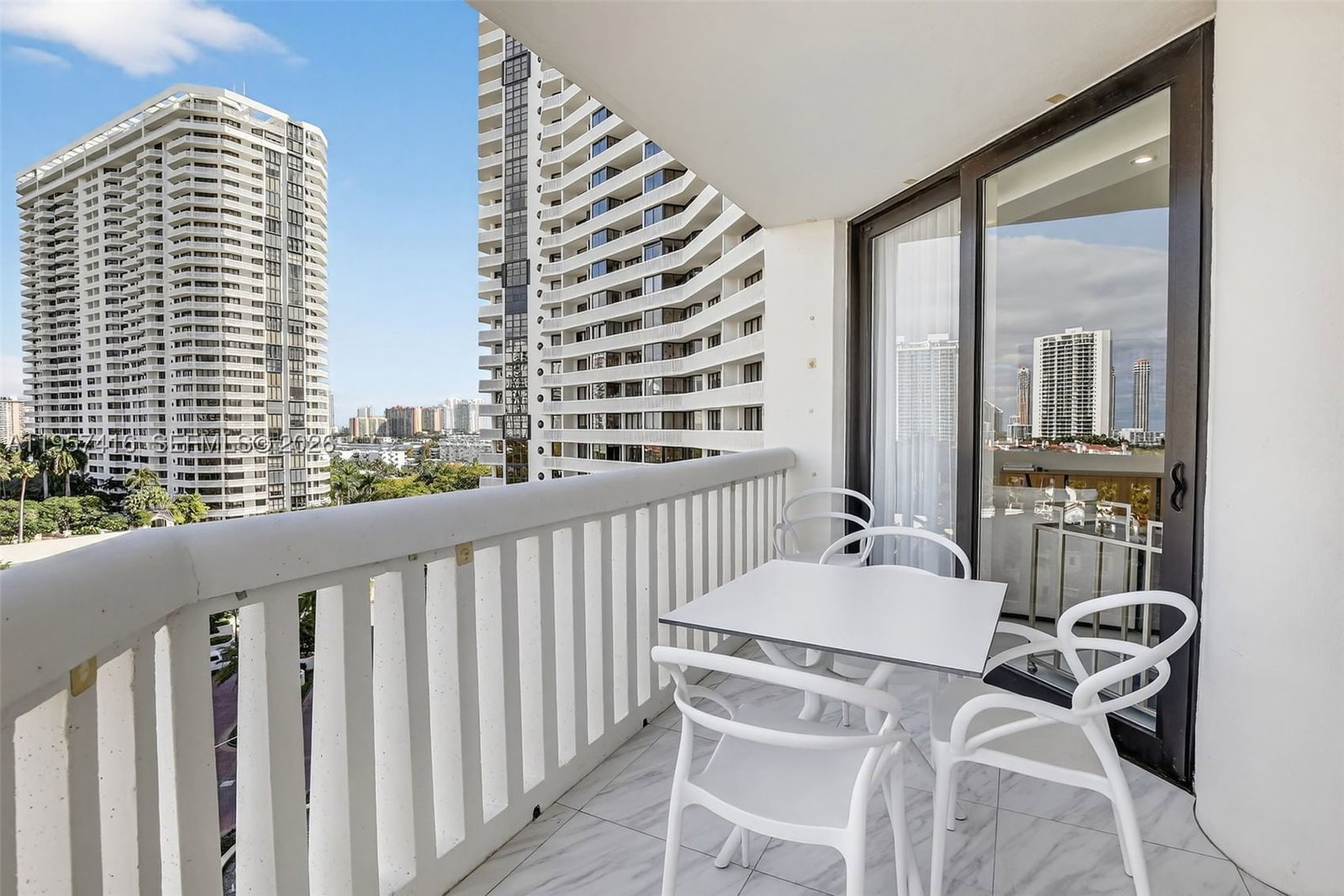 Real estate property located at 1000 Island Blvd #1009, Miami-dade, 1000 Isl Blvd Williams Is, Aventura, FL