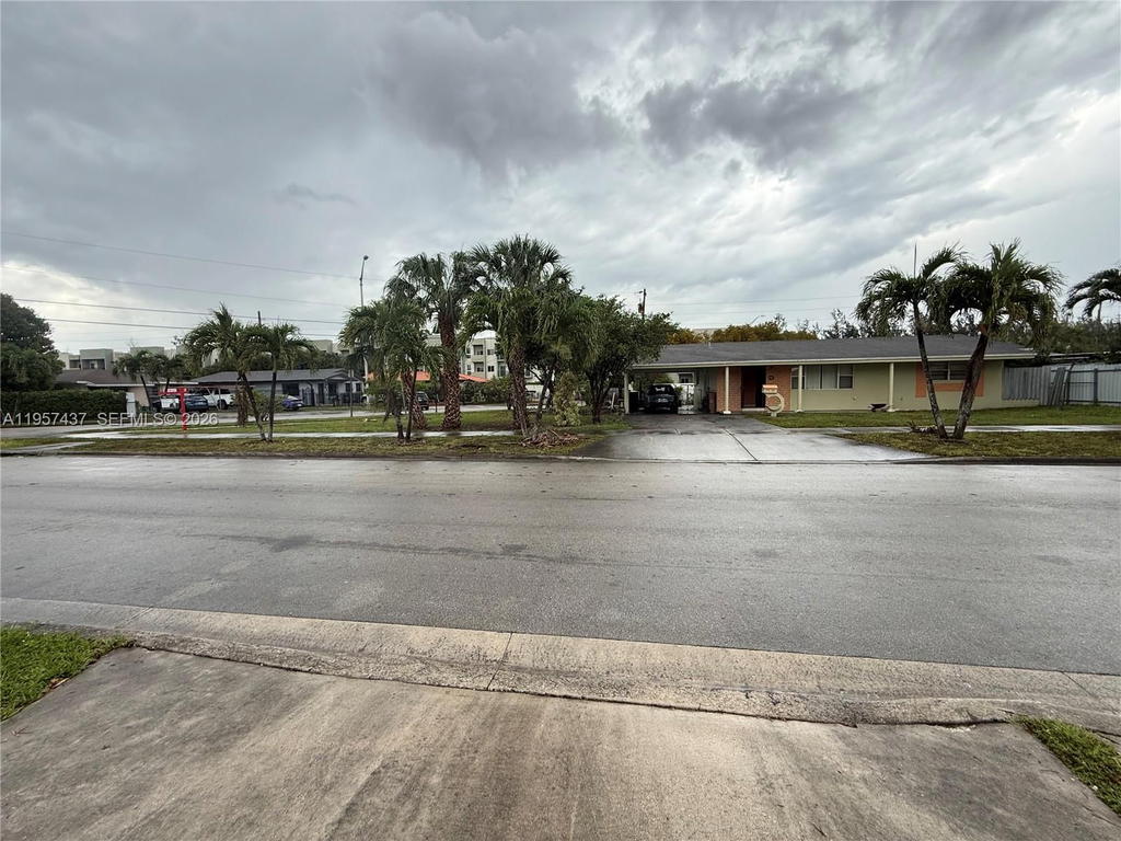 Real estate property located at 185 20th St, Miami-dade, Hialeah 3rd Addn, Hialeah, FL