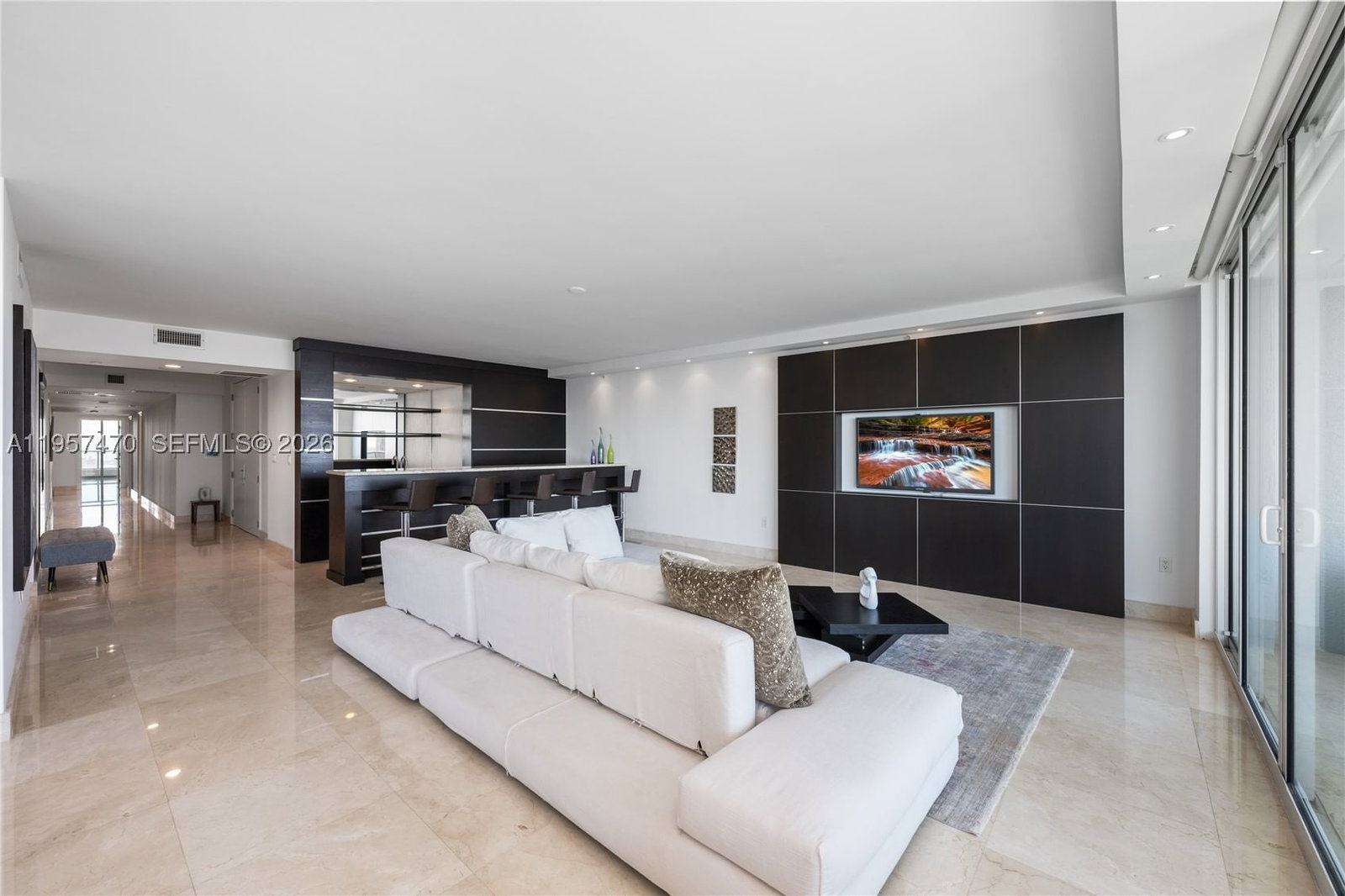 Real estate property located at 3201 183rd St #2906, Miami-dade, The Peninsula Condo, Aventura, FL