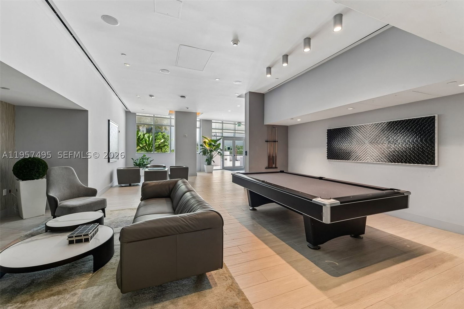 Real estate property located at 3535 Ocean Dr #2106, Broward, Diplomat Oceanfront Resid, Hollywood, FL