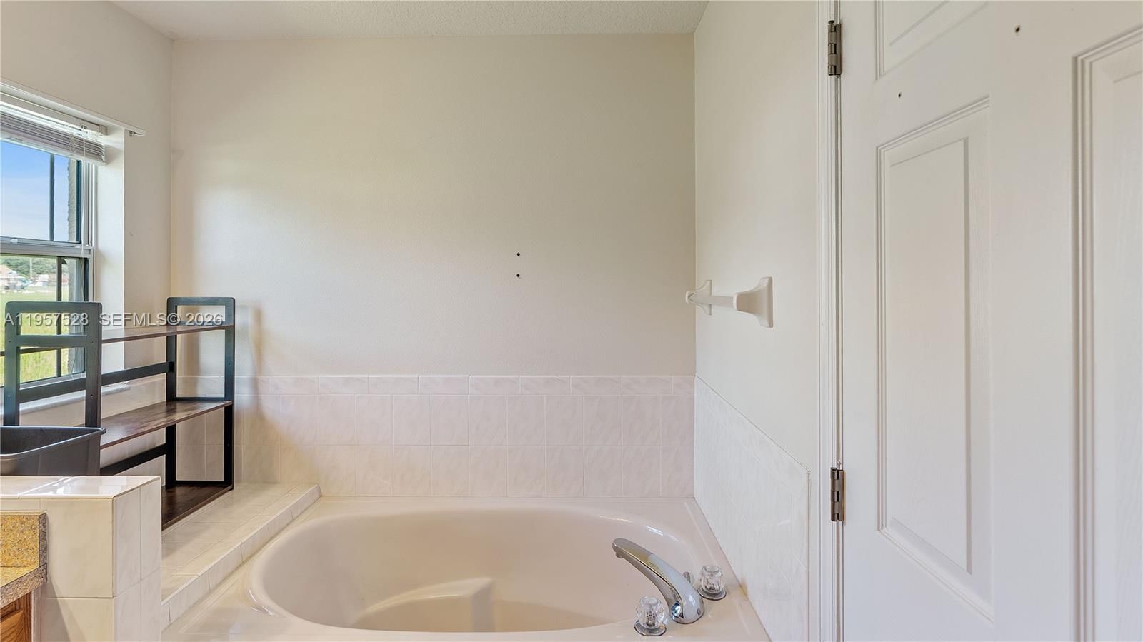 Real estate property located at 87 Dogwood Drive Circle, Marion, Silver Springs Shores, Ocala, FL