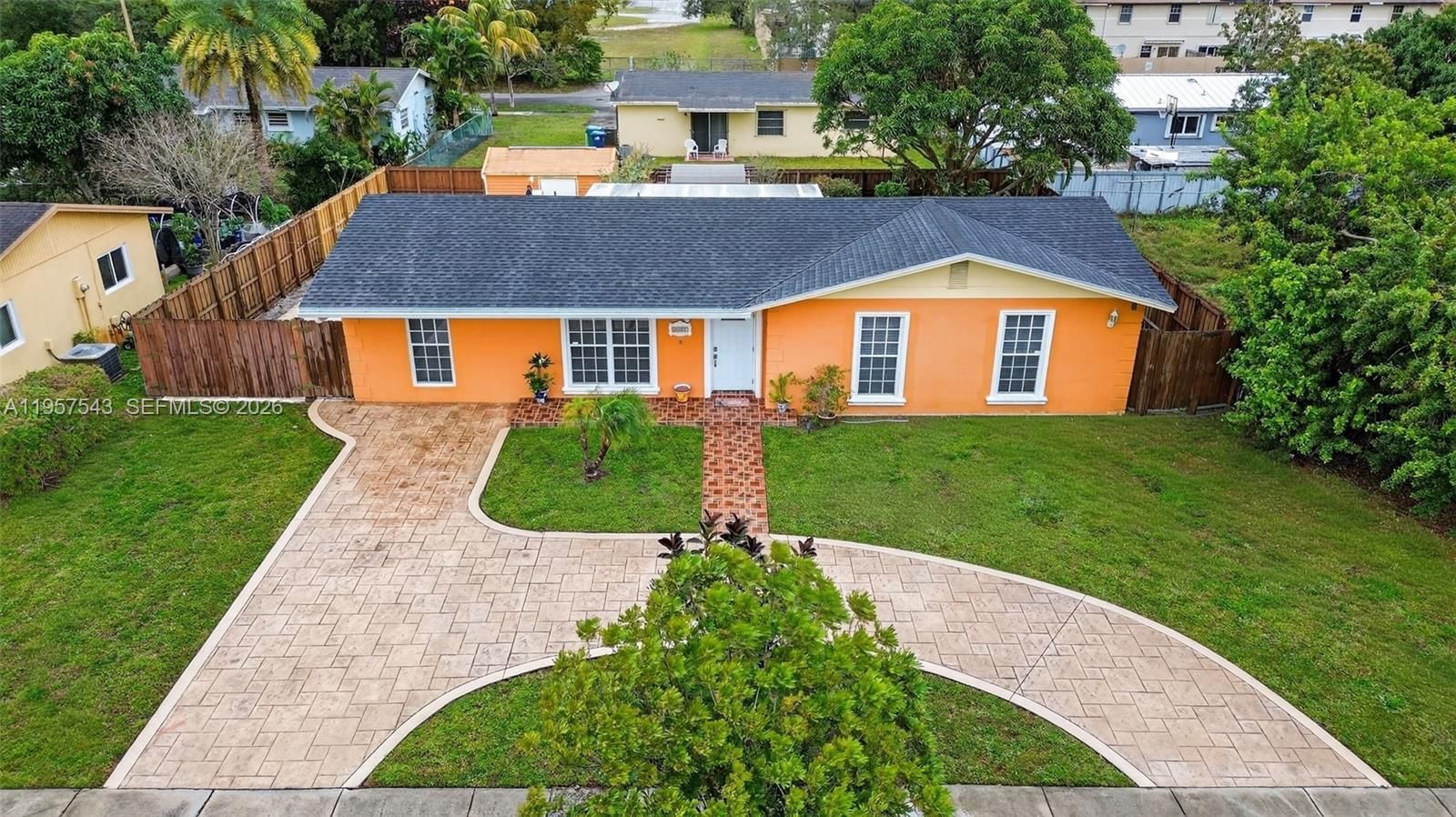 Real estate property located at 3427 196th Ln, Miami-dade, Leslie Estates Sec 12, Miami Gardens, FL