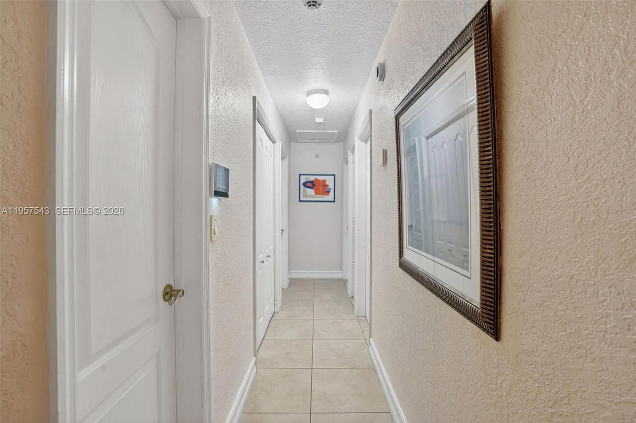 Real estate property located at 3427 196th Ln, Miami-dade, Leslie Estates Sec 12, Miami Gardens, FL