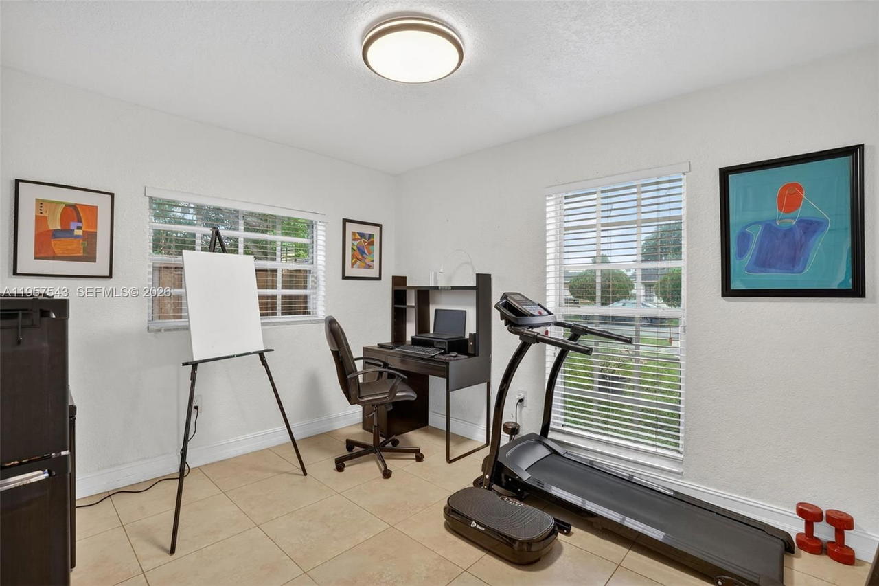Real estate property located at 3427 196th Ln, Miami-dade, Leslie Estates Sec 12, Miami Gardens, FL