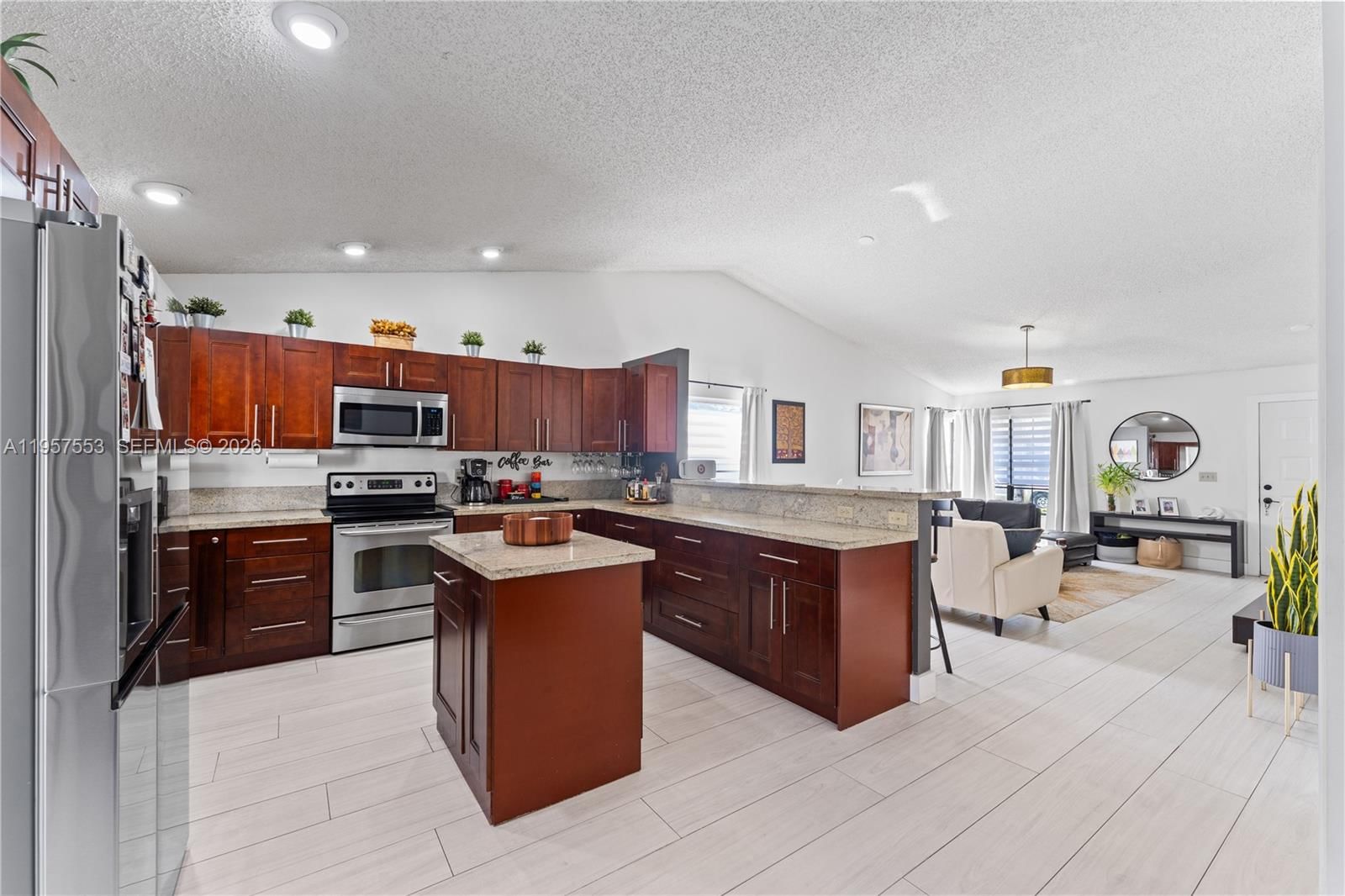 Real estate property located at 2915 95th Ave, Broward, Coral Springs University, Coral Springs, FL